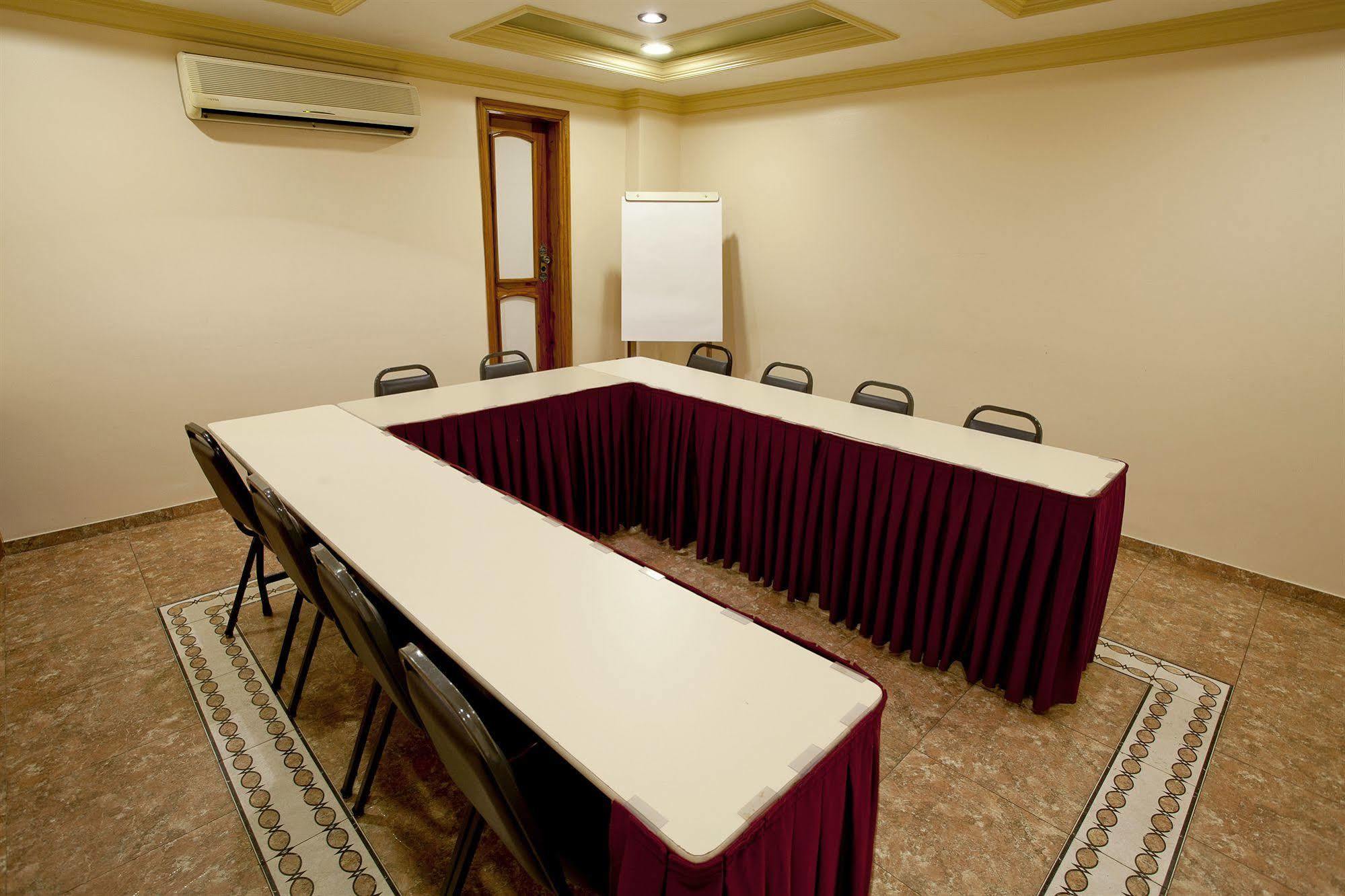 Lider Hotel Manaus Buitenkant foto