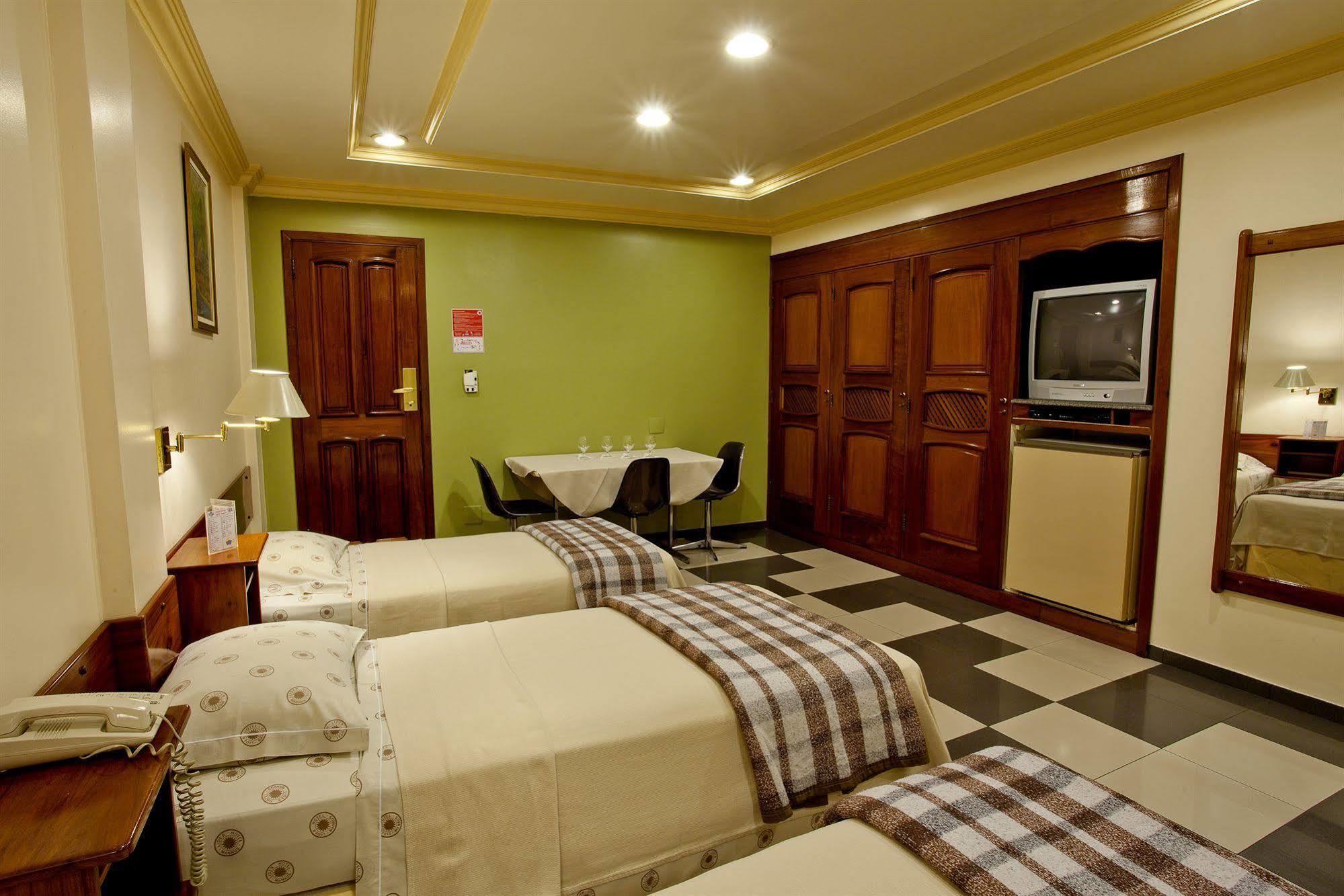 Lider Hotel Manaus Buitenkant foto